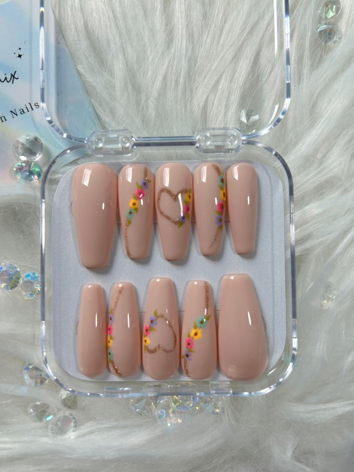 Daisy Chain Nails