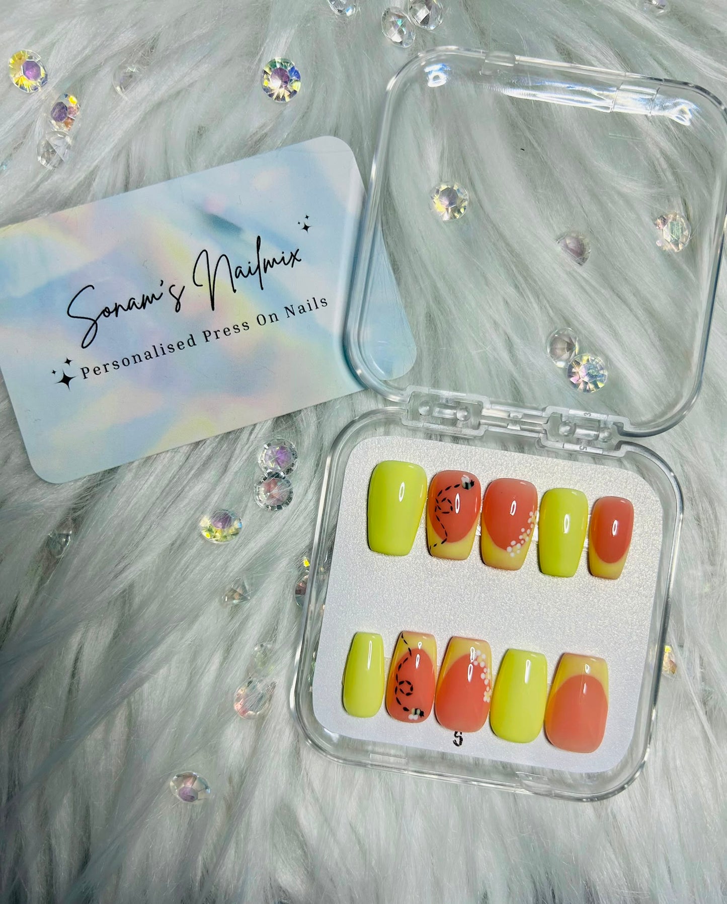 Busy Bee Nails