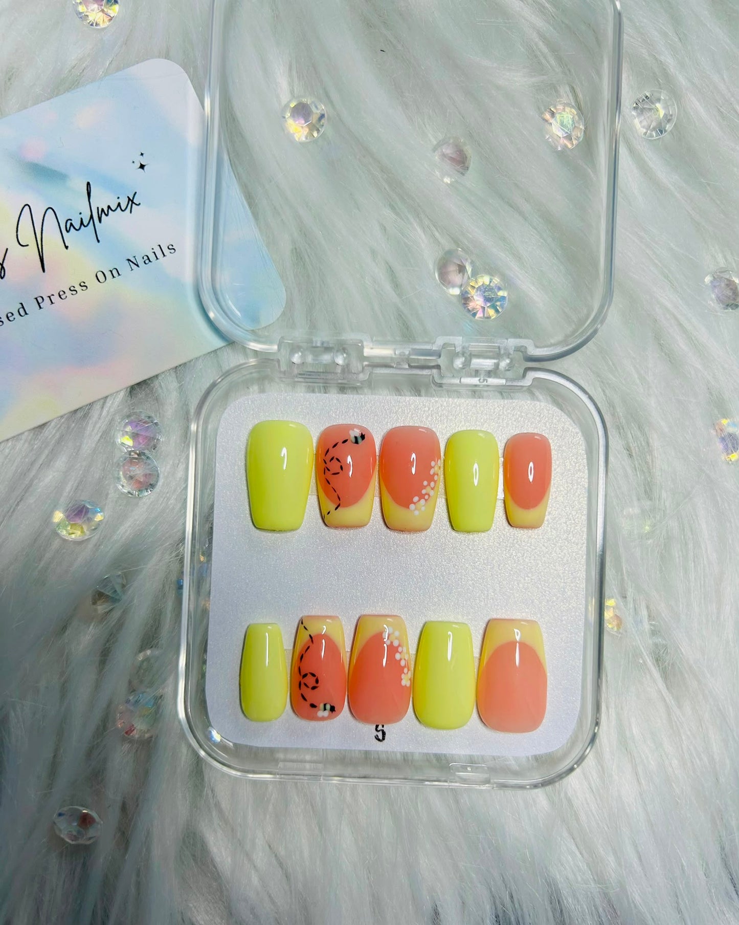 Busy Bee Nails